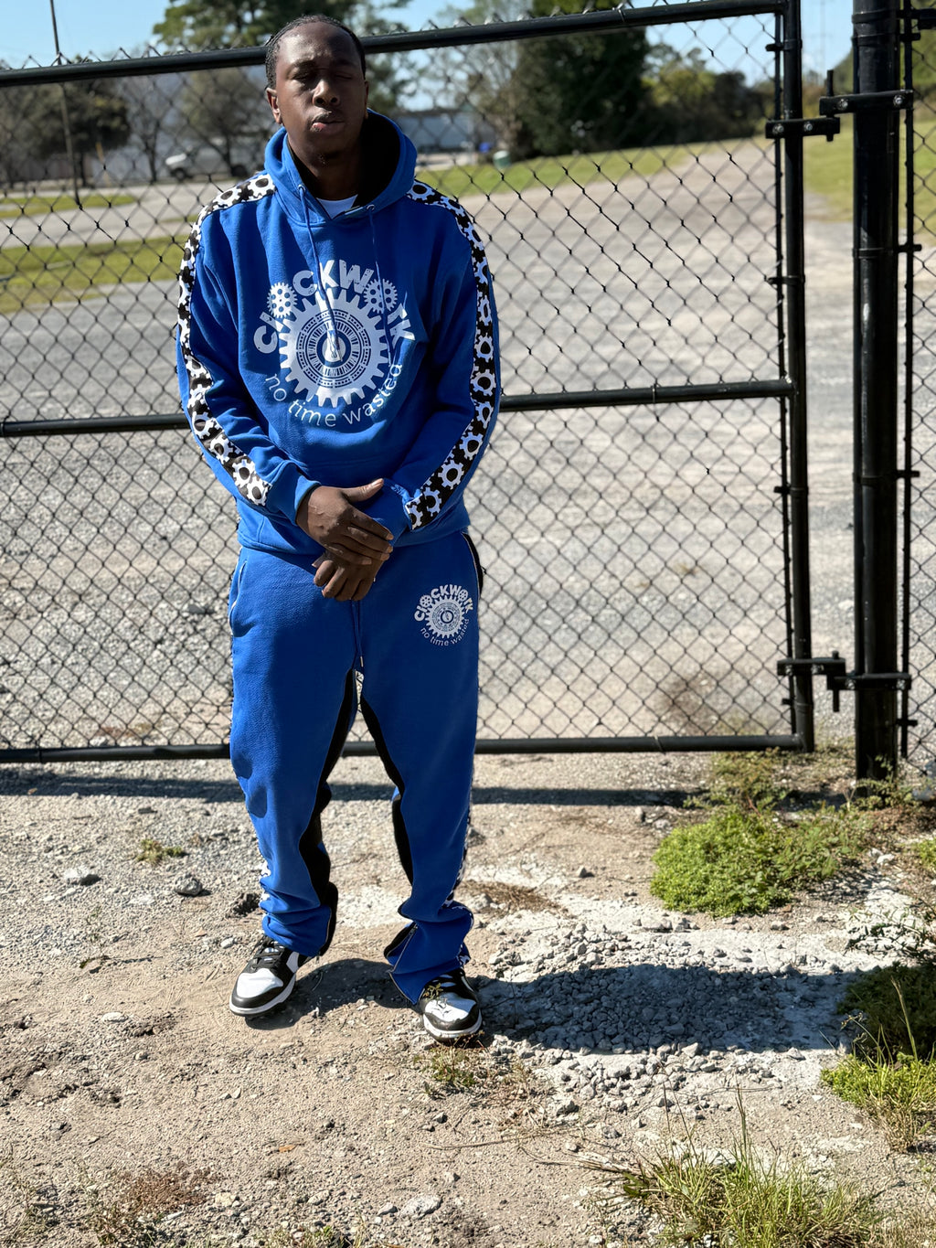 Clockwork blue bell runners