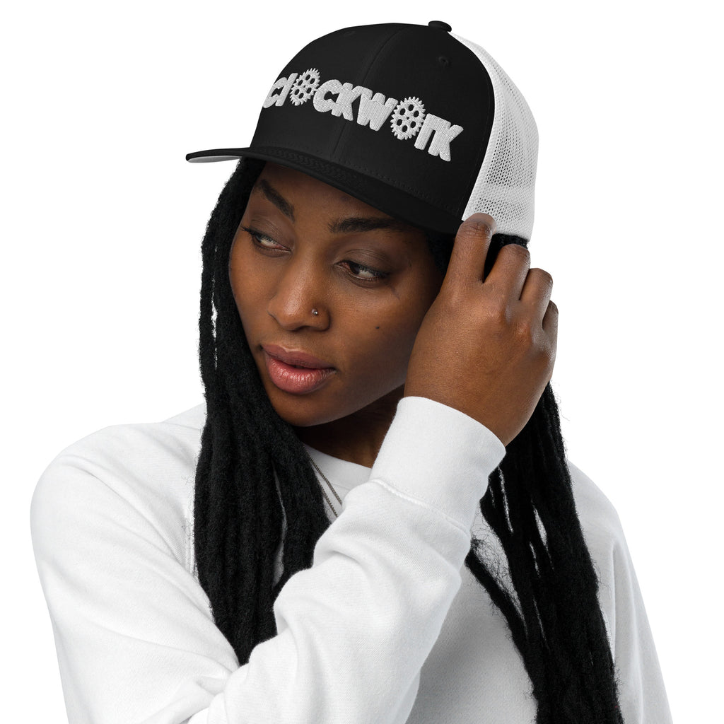 Clockwork Word black/white Closed-back trucker cap